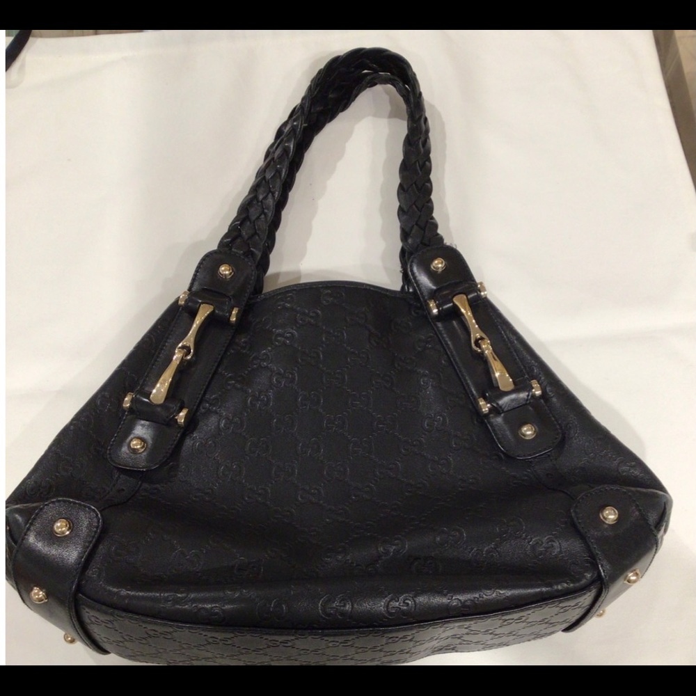 Gucci black leather bag